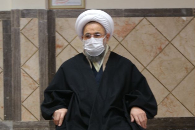 امام جمعه بناب: شورا و شهرداری باید خاطرات تلخ ادوار گذشته را که در ذهن مردم نقش بسته است بزداید