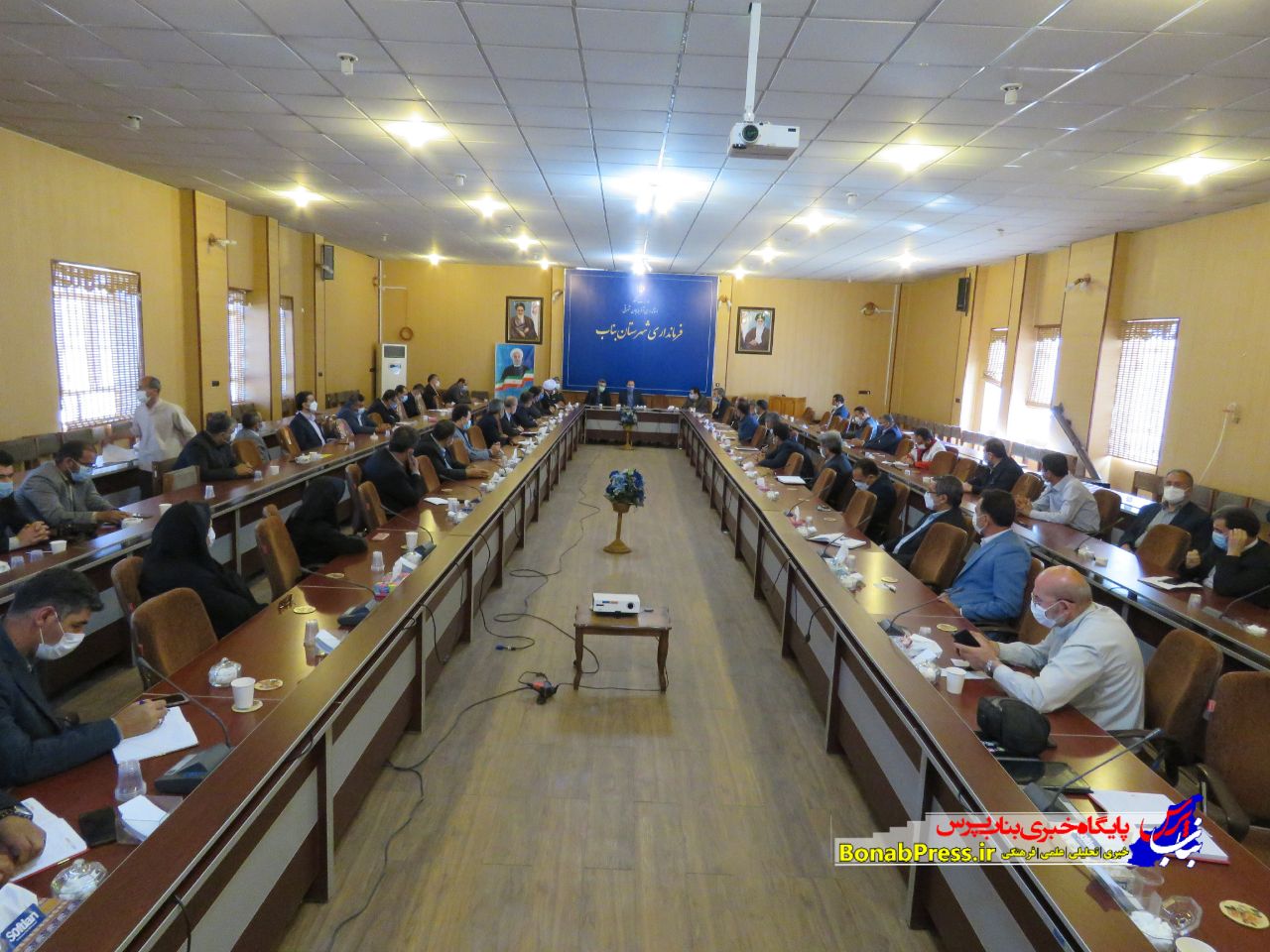 عدم شرکت در انتخابات واگذار کردن عرصه به دشمن است