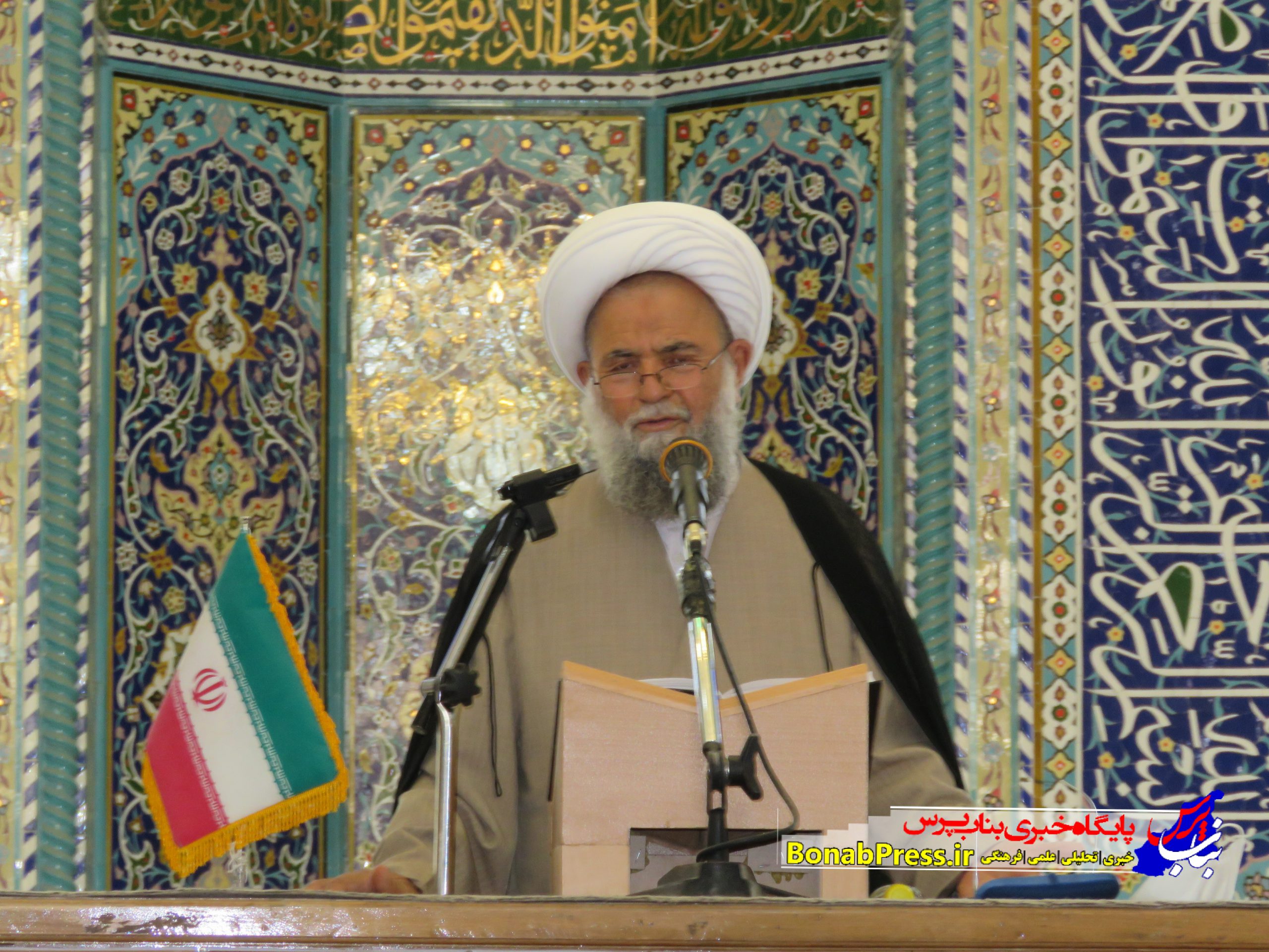 امروز مهمترین موضوع دنیای اسلام حفظ و تقویت وحدت است