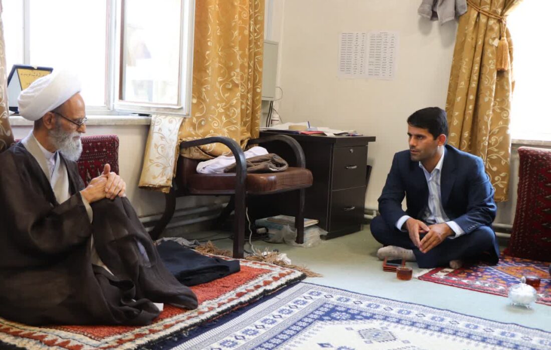 دیدار رئیس دادگستری شهرستان بناب با آیت‌الله باقری بنابی