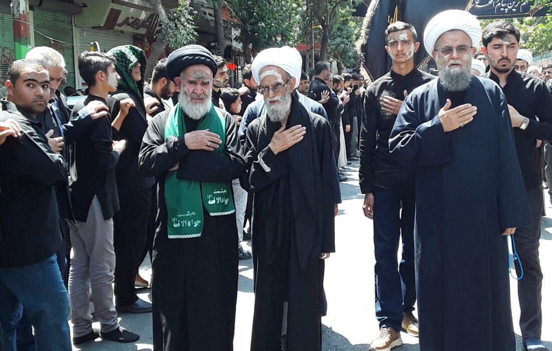عزاداری مردم مؤمن و ولایتمدار شهرستان بناب در روز عاشورای حسینی