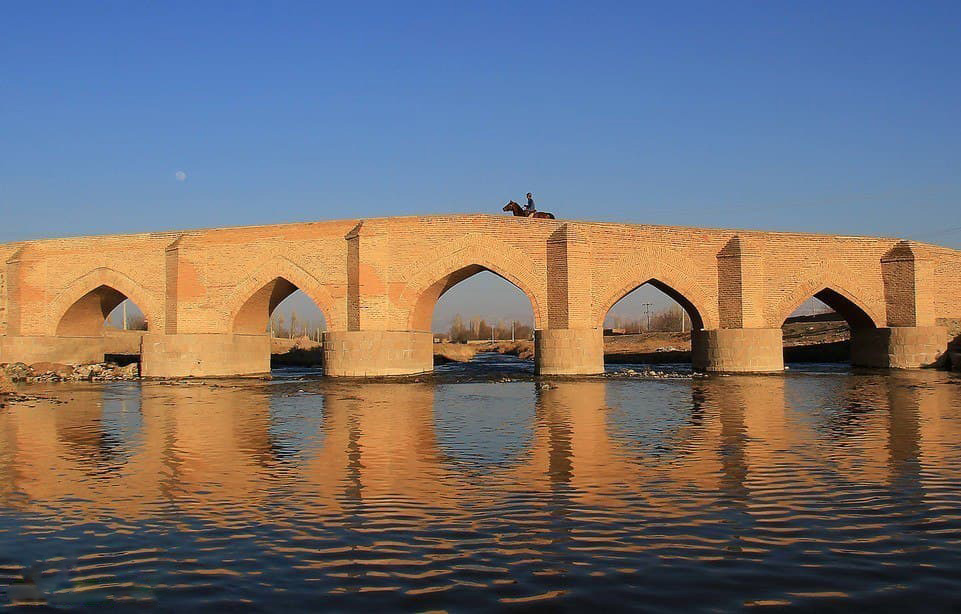 پل تاریخی بئش گوزلی بناب مرمت و بازسازی شد
