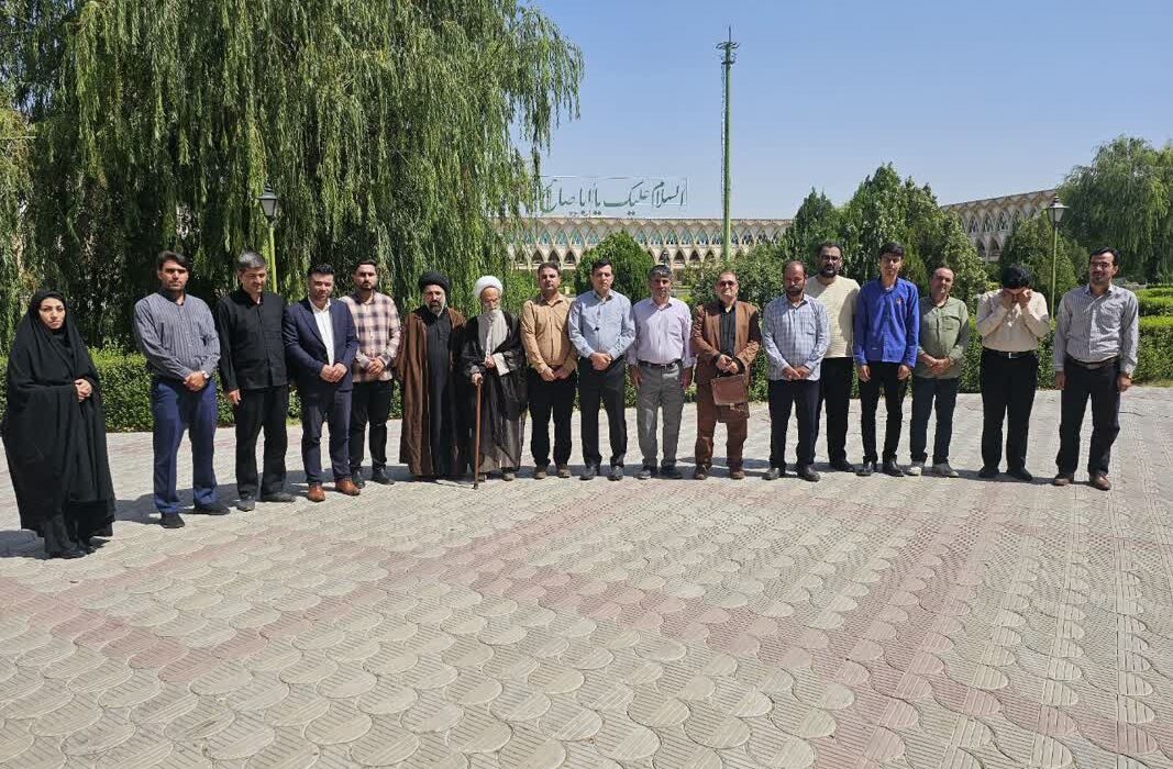 دیدار صمیمی خبرنگاران و اصحاب رسانه‌های محلی با مدیر حوزه علمیه بناب