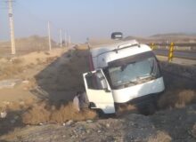 انحراف به راست تریلی در اثر خواب آلودگی راننده